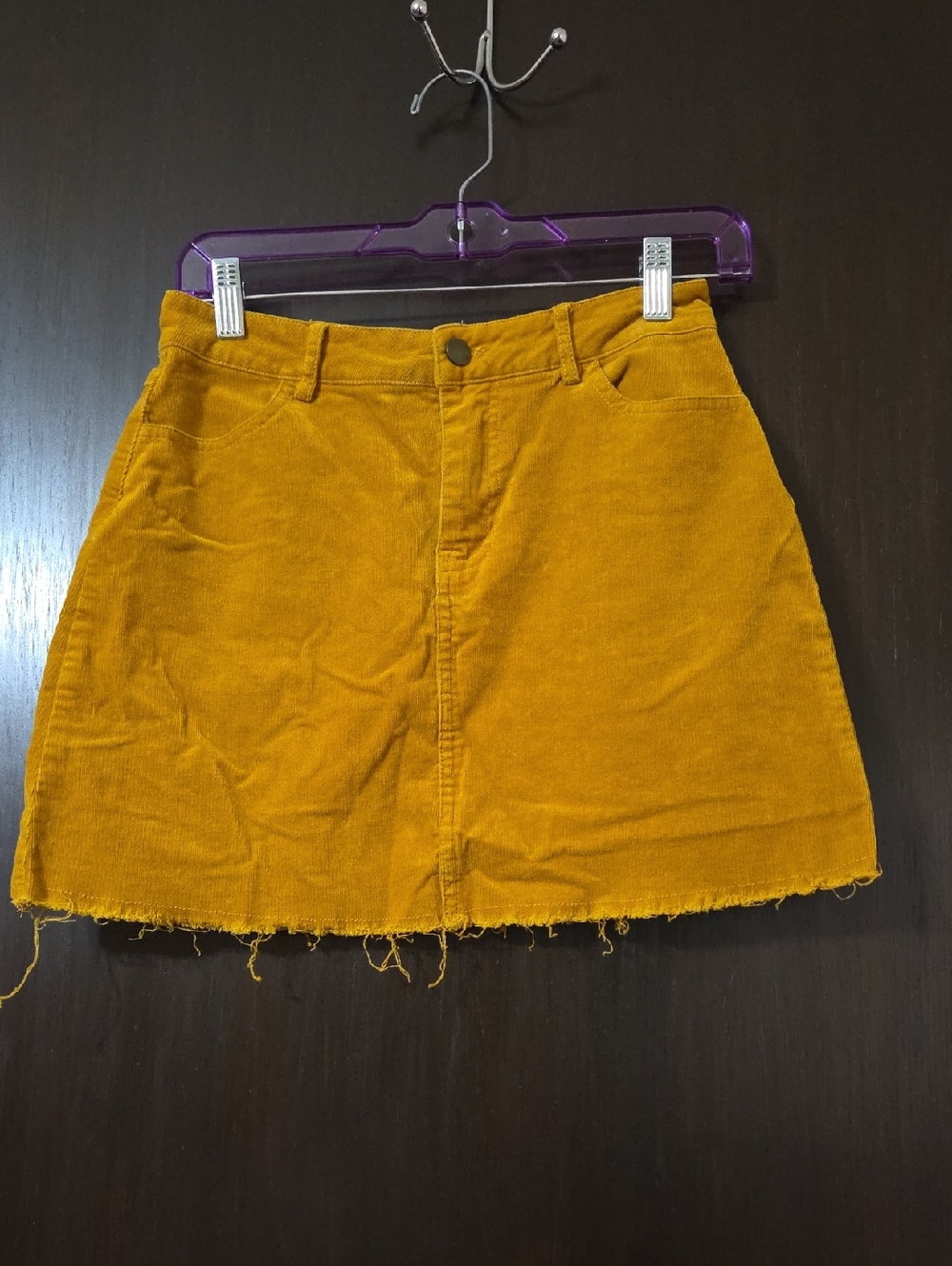 Forever 21 gold mini Skirt  size Small